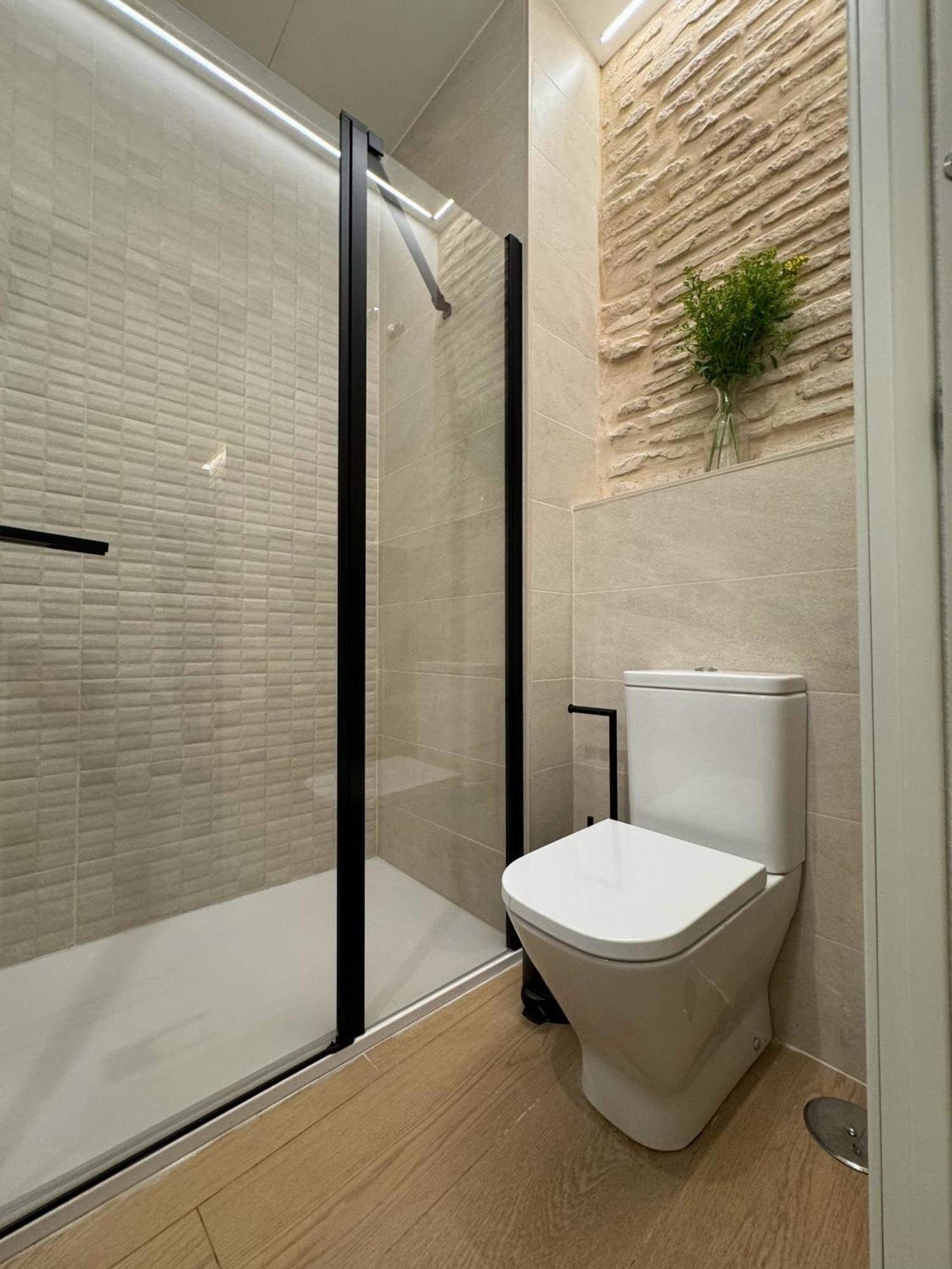 Redes Royale Apartments By Misterhost Siviglia Esterno foto